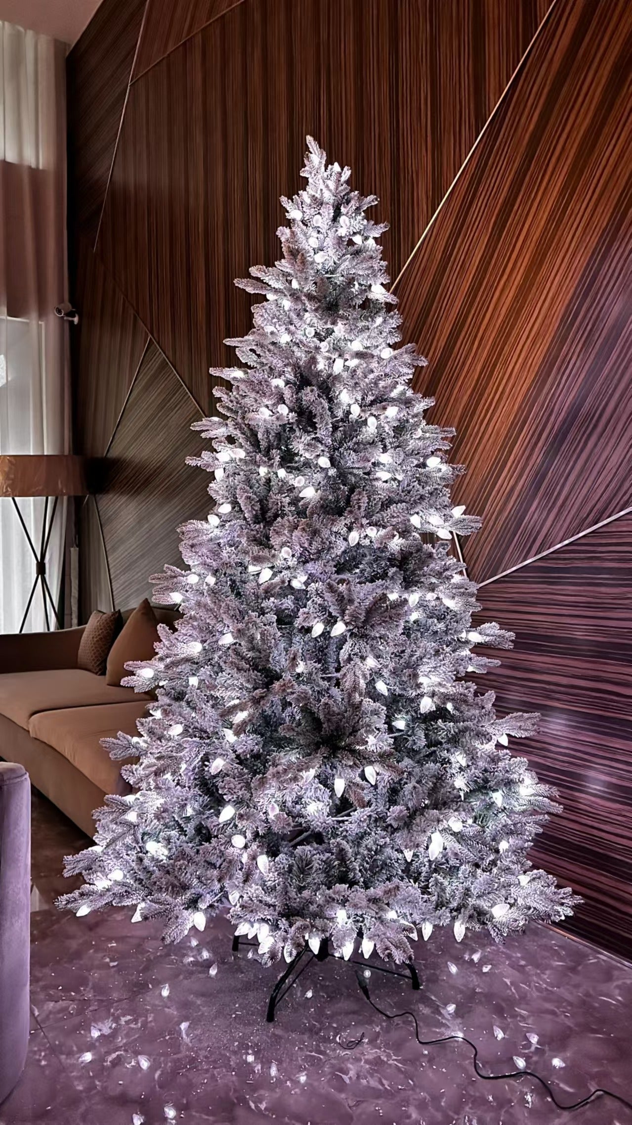 Luora Smart Christmas Trees, Snow Flocked, App Compatible with Amazon Alexa & Google Nest Voice Control